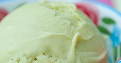 Cremiges Avocado Bergamotte Eis