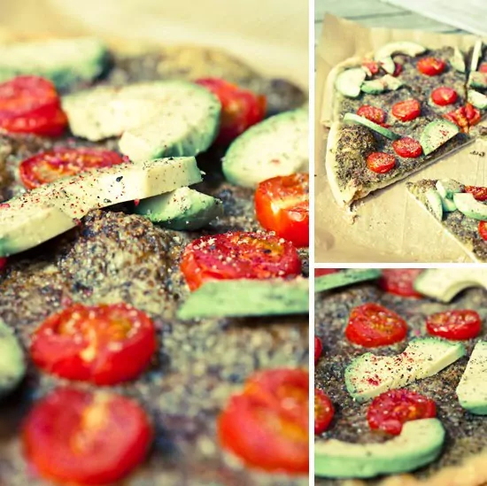 Avocado-Tomaten-Pizza mit Bärlauchpesto und Hibiskussalz