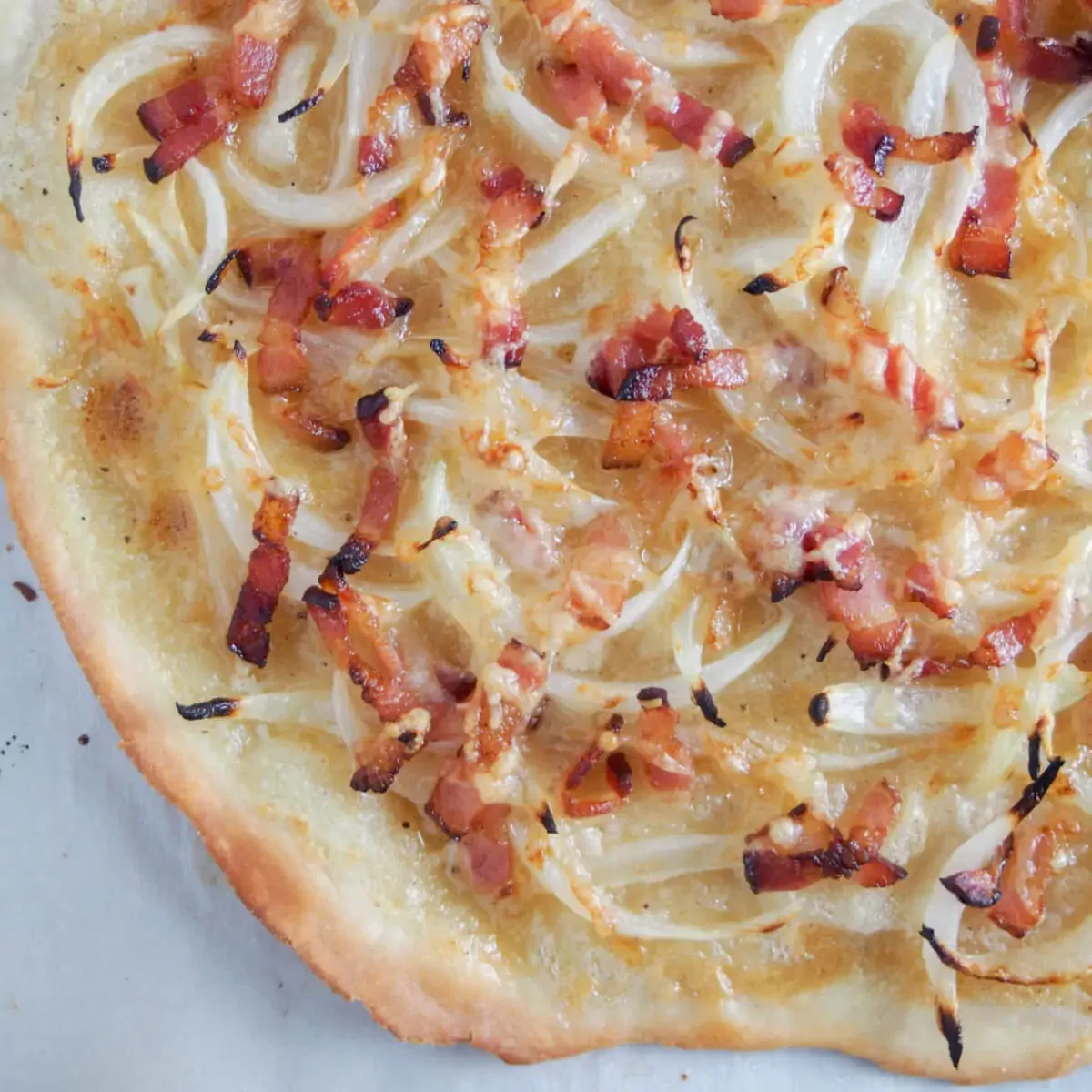 Elsässer Flammkuchen