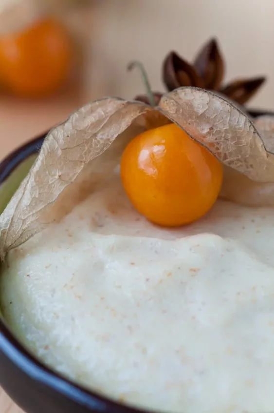 Sahniger Griesspudding mit Sternanis, Kardamom, Zimt und Vanille