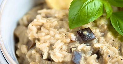 Risotto mit Ingwer und Auberginen