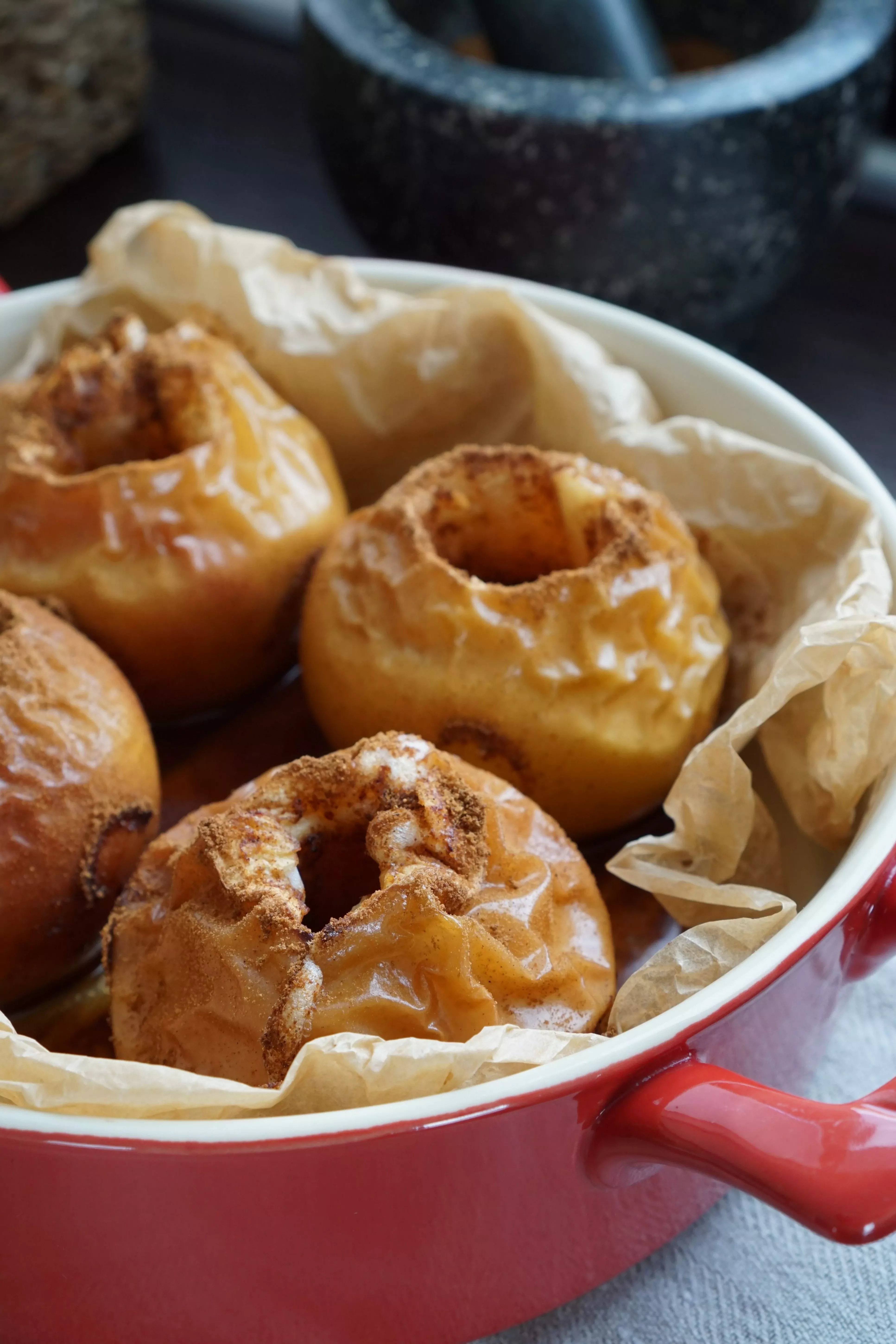 Bratäpfel mit Zimt und Nelken