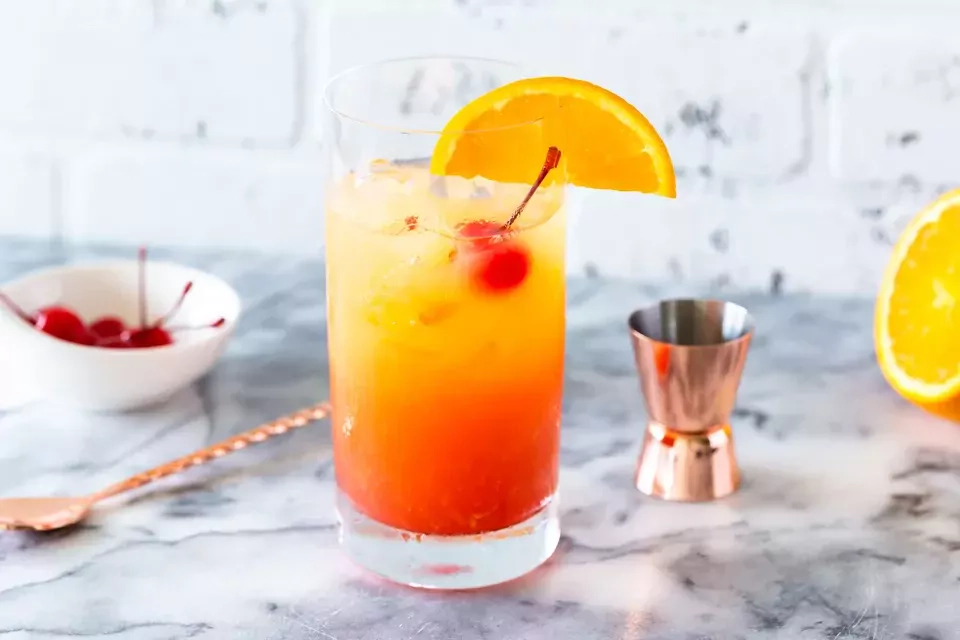 Tequila Sunrise alkoholischer Cocktail