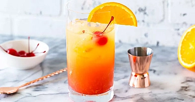 Tequila Sunrise alkoholischer Cocktail