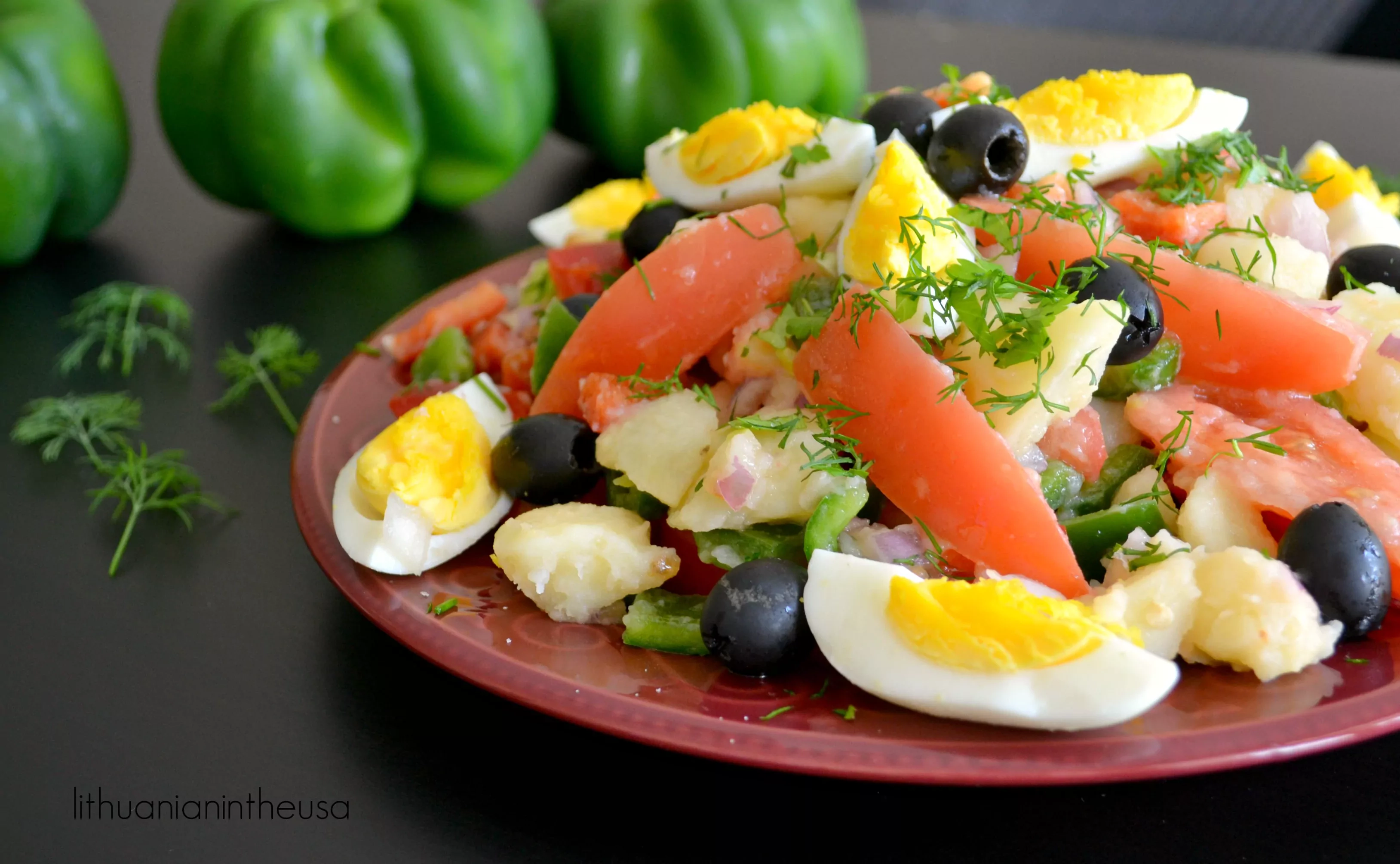 Spanischer Bauernsalat mit Kartoffeln und Eiern (Ensalada campera)