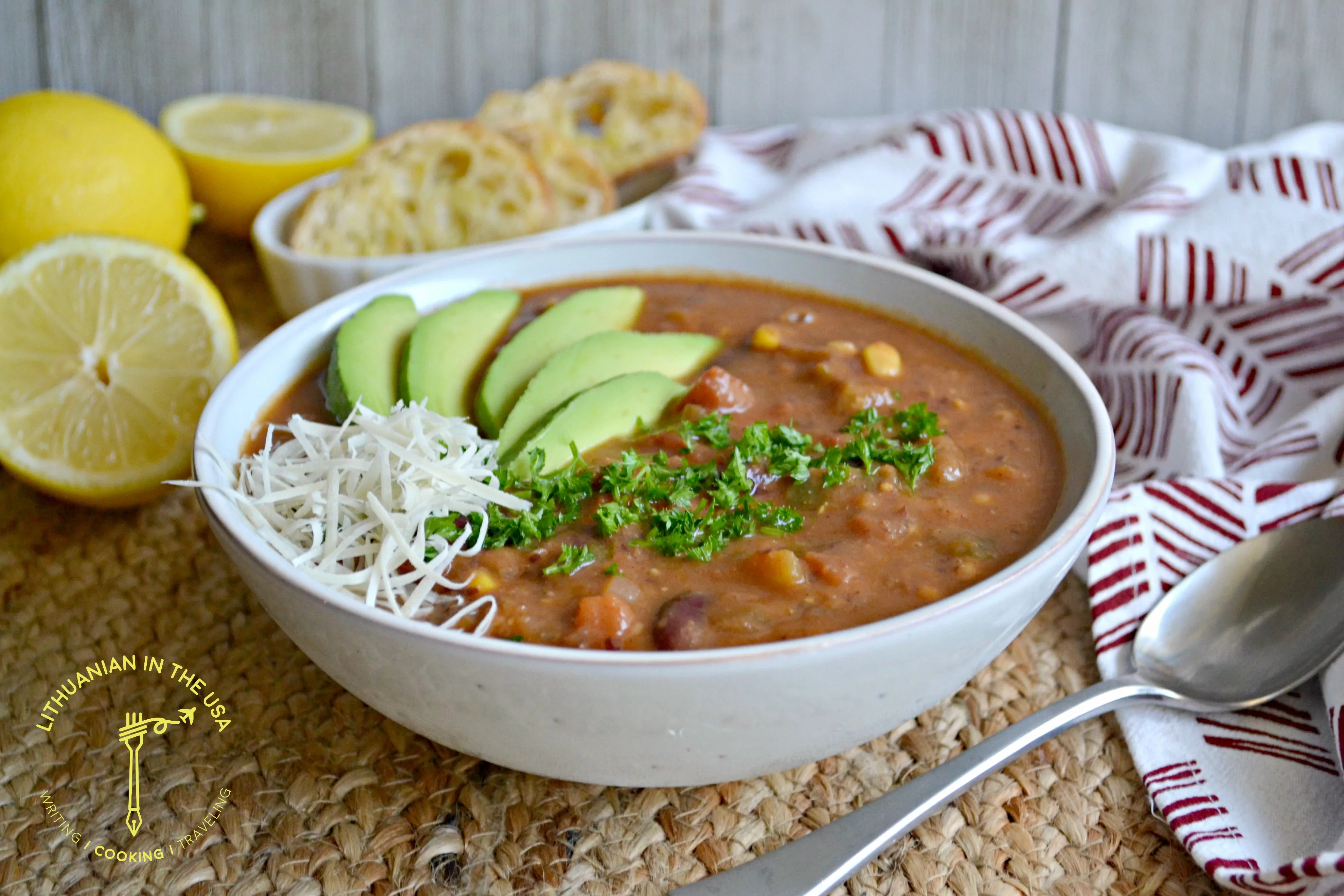 Leckerer vegetarischer Chili-Eintopf