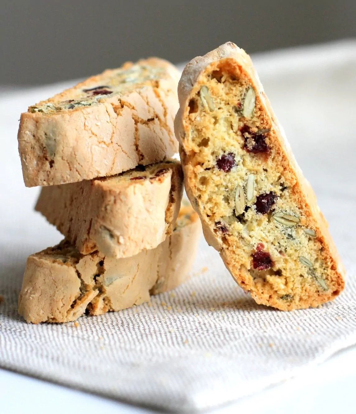 Biscotti - Kekse mit Kürbiskernen und getrockneten Cranberrys