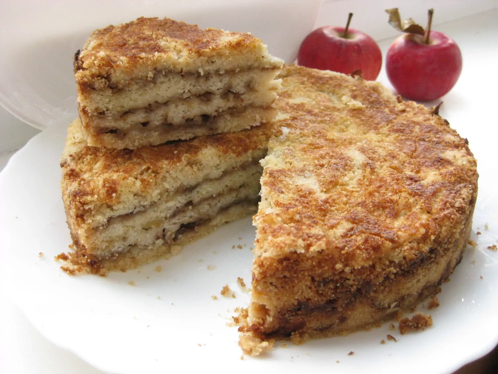 Leicht zu machender Apfelkuchen ohne Eier, mit Butter