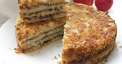 Leicht zu machender Apfelkuchen ohne Eier, mit Butter