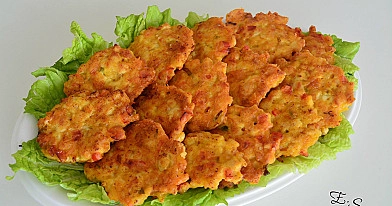 Hähnchen-Nugget-Steaks - Steaks mit Käse und Paprika